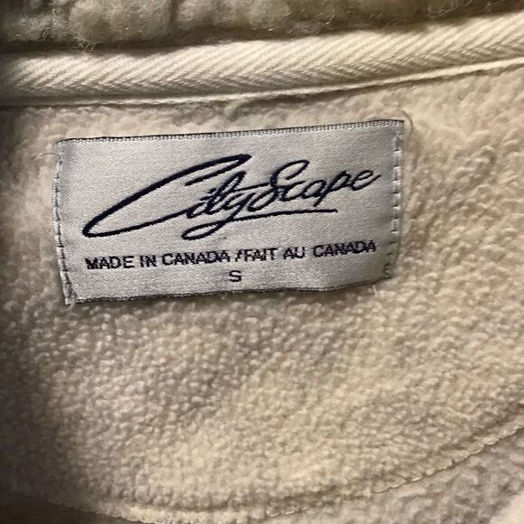 Jacket, cityscape, fleece size small - Picture 4 of 4